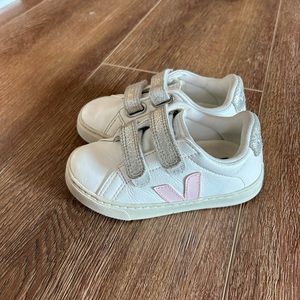 Veja Toddler Esplar Sneaker